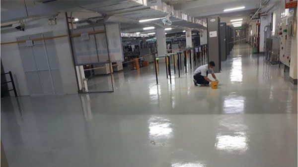 sàn epoxy phủ bóng