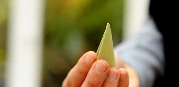 Gấp nhỏ tờ giấy 