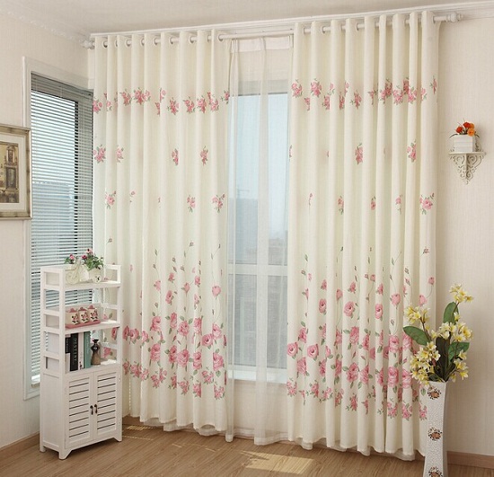 chọn rèm cửa sáng màu để giảm hấp thụ nhiệt