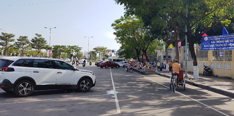 kẻ vạch bãi đỗ xe