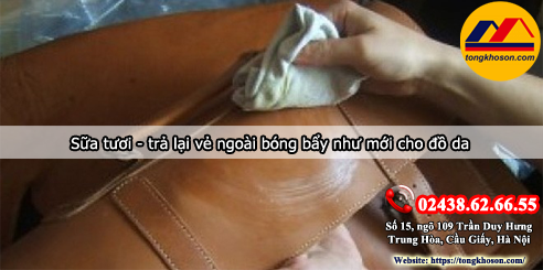 làm mới đồ da bằng sữa tươi