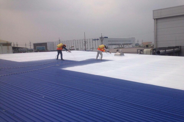 Sơn chống nóng mái tôn