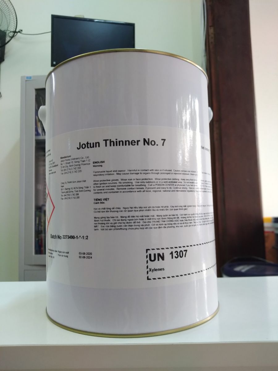 Dụng môi pha sơn Jotun Thinner No.7