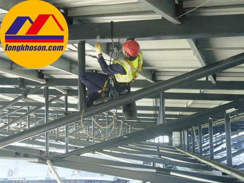 Thi công sơn chống rỉ epoxy sắt thép